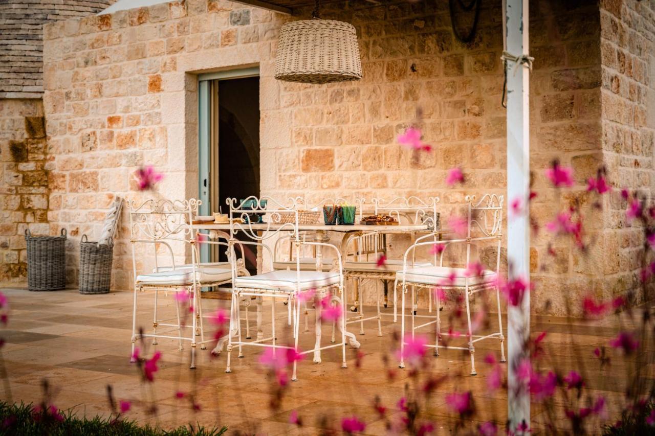 オストゥーニ Borgo Del Tempo Ritrovato - Luxury Relais In Pugliaヴィラ エクステリア 写真