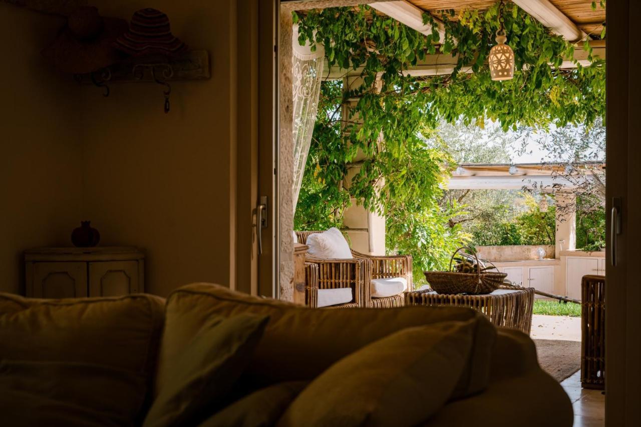 オストゥーニ Borgo Del Tempo Ritrovato - Luxury Relais In Pugliaヴィラ エクステリア 写真